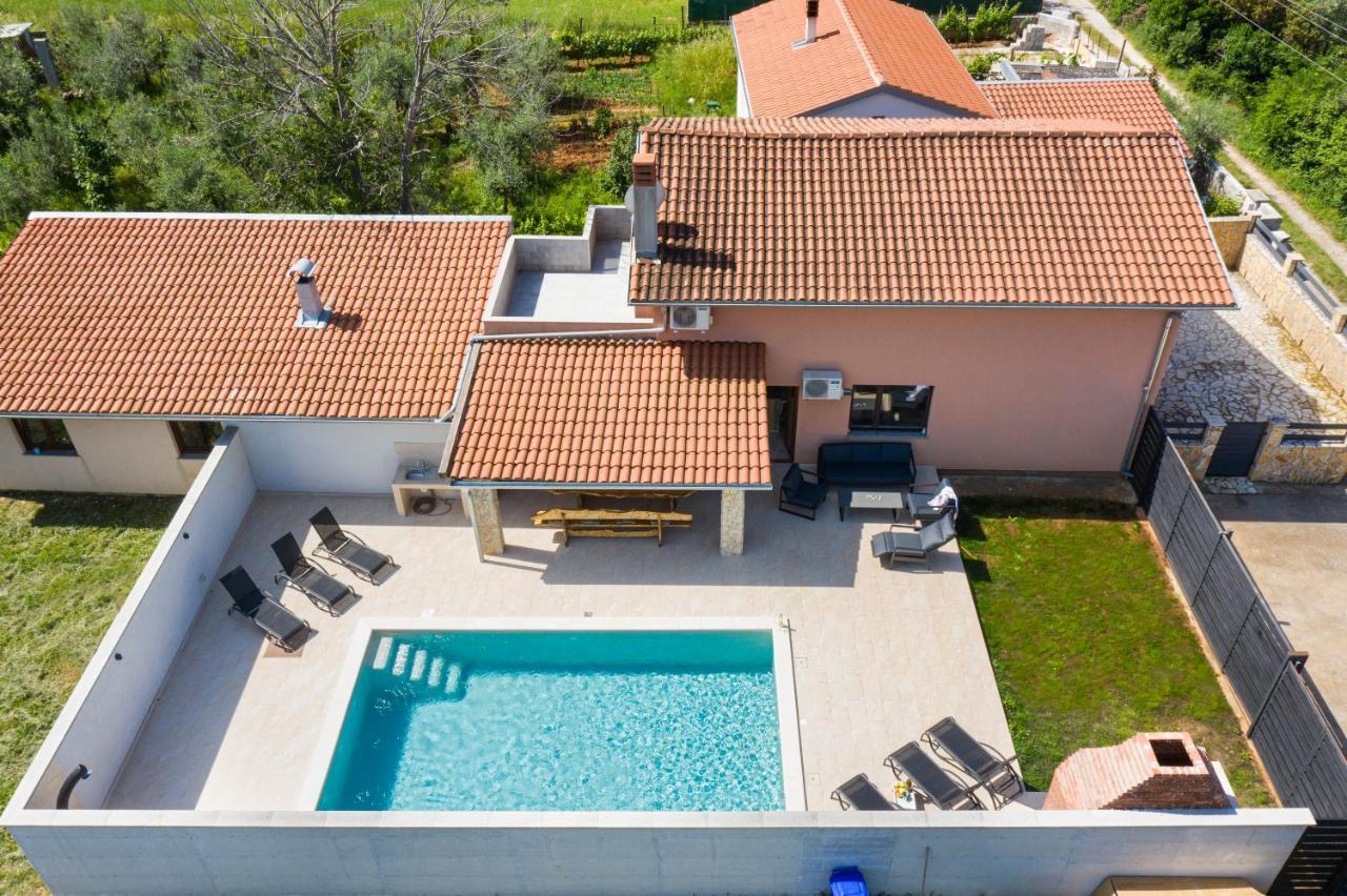 Holiday Home Franika Медулин Экстерьер фото